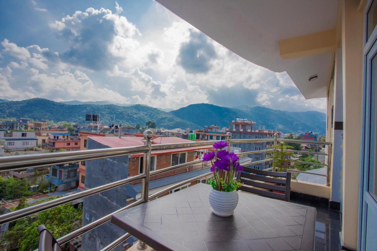 Hotel Lakeside Pvt. Ltd. Pokhara Eksteriør billede