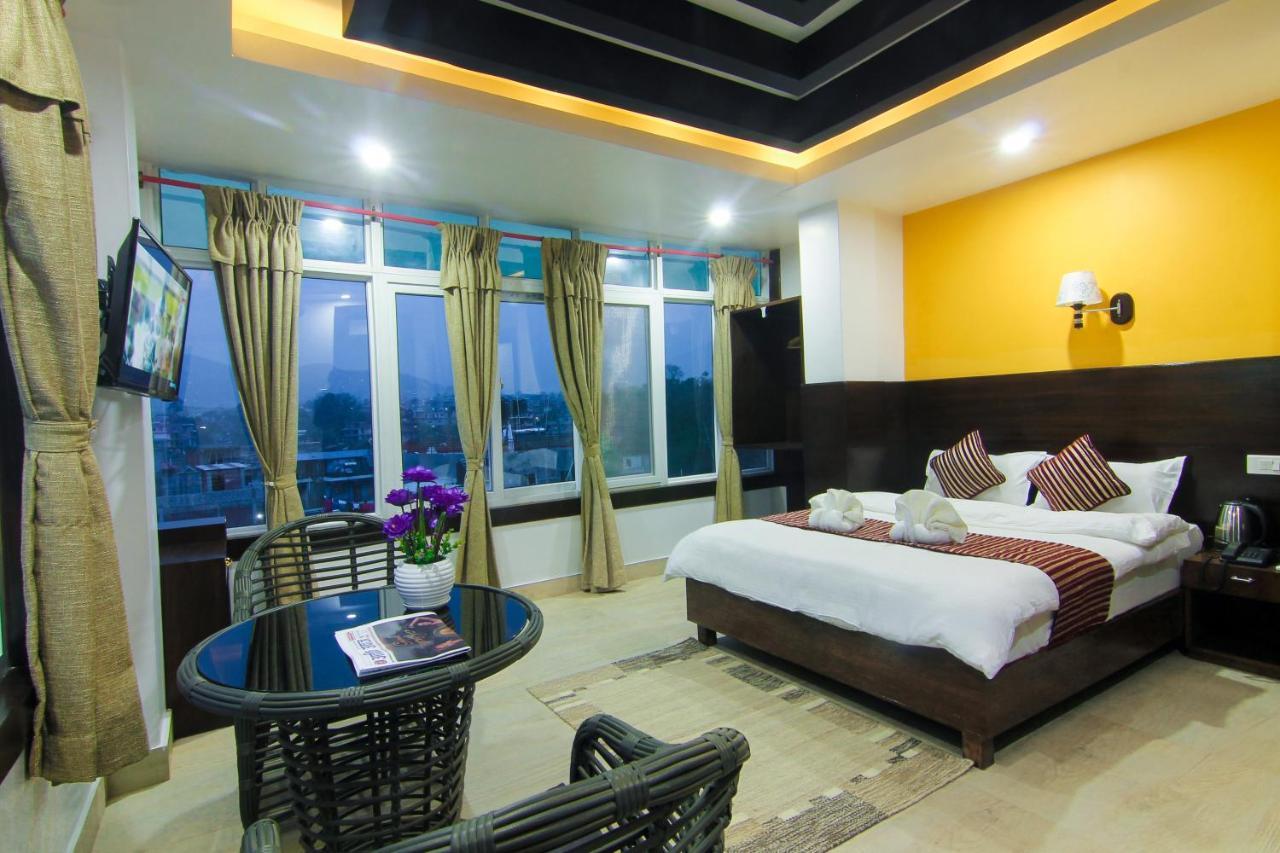 Hotel Lakeside Pvt. Ltd. Pokhara Eksteriør billede