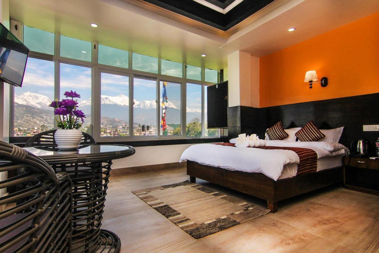 Hotel Lakeside Pvt. Ltd. Pokhara Eksteriør billede