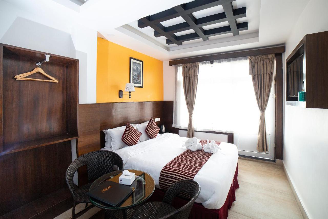 Hotel Lakeside Pvt. Ltd. Pokhara Eksteriør billede